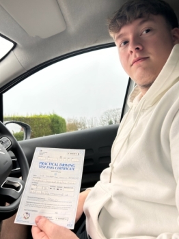 Christian Eardley passed on 20/11/23 with Peter Cartwright! Well done!